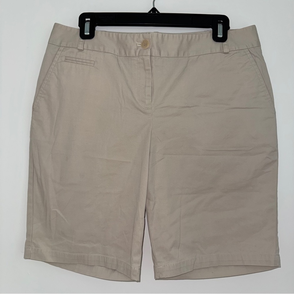 Talbots Petites Khaki Bermuda Shorts Size 10P Classic Chino Neutral